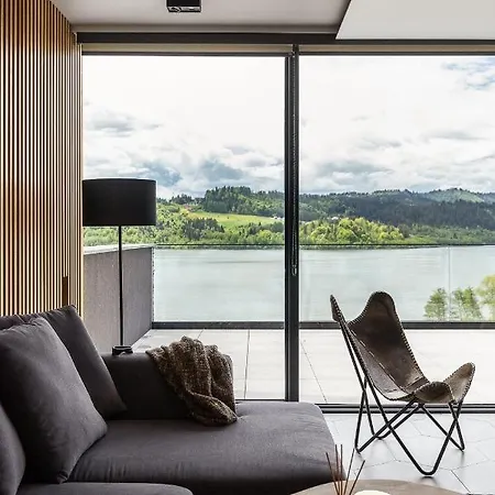 Nad Jeziorem, - Kluszkowce チョルシュティン