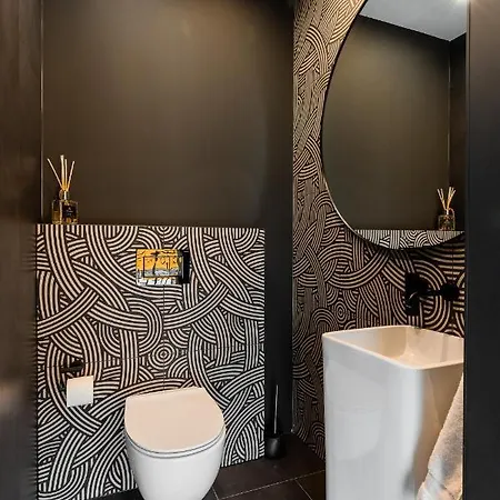 Nad Jeziorem, - Kluszkowce アパート チョルシュティン