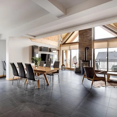 Nad Jeziorem, - Kluszkowce * チョルシュティン